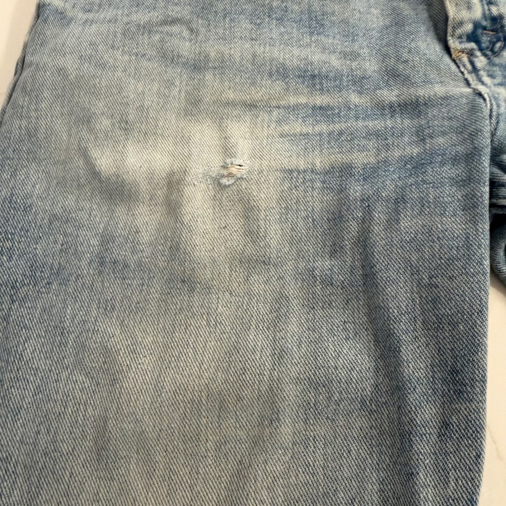 Wrangler Mens Regular Fit Distressed Straight Leg Jeans Light Wash 34x32 9TRGCAW - Picture 9 of 11
